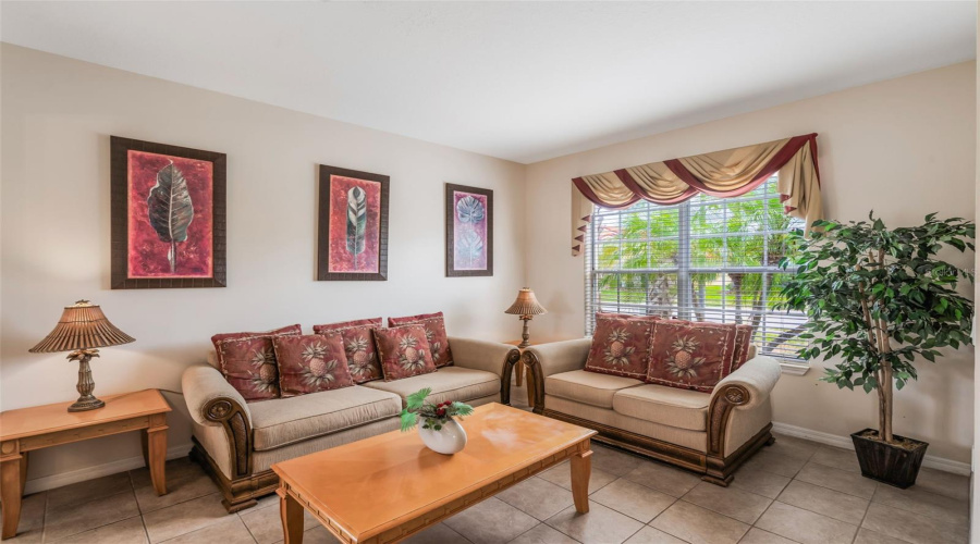 DAVENPORT, Florida 33837, 7 Bedrooms Bedrooms, ,4 BathroomsBathrooms,Residential,For Sale,ROSSO,0,MFRS5125617