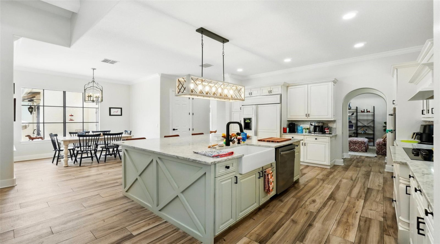 Kissimmee, Florida 34747, 5 Bedrooms Bedrooms, ,5 Bathroomsbathrooms,Residential,For Sale,Roycroft,Mfrtb8377961