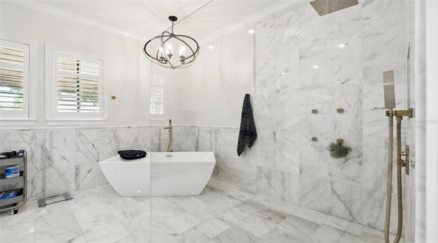 Kissimmee, Florida 34747, 5 Bedrooms Bedrooms, ,5 Bathroomsbathrooms,Residential,For Sale,Roycroft,Mfrtb8377961