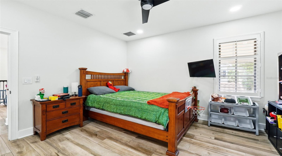 Kissimmee, Florida 34747, 5 Bedrooms Bedrooms, ,5 Bathroomsbathrooms,Residential,For Sale,Roycroft,Mfrtb8377961