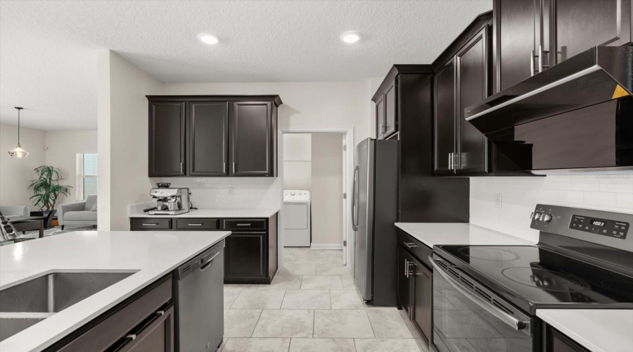 KISSIMMEE, Florida 34746, 4 Bedrooms Bedrooms, ,3 BathroomsBathrooms,Residential,For Sale,VERDE VALLEY,0,MFRO6303398