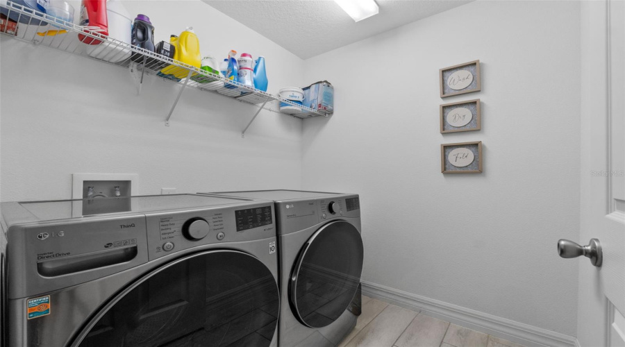 DAVENPORT, Florida 33896, 4 Bedrooms Bedrooms, ,2 BathroomsBathrooms,Residential,For Sale,POMPAY,0,MFRO6299098
