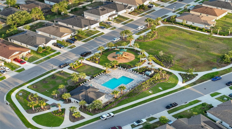 DAVENPORT, Florida 33896, 4 Bedrooms Bedrooms, ,2 BathroomsBathrooms,Residential,For Sale,POMPAY,0,MFRO6299098