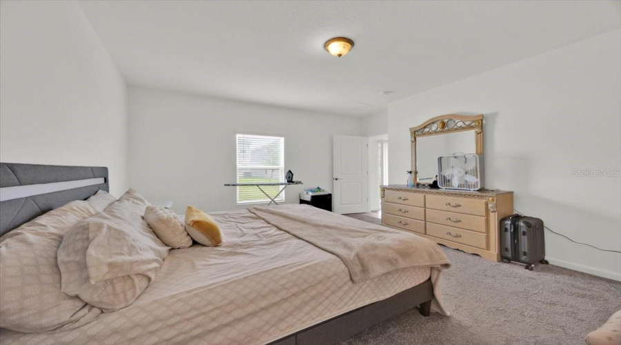 DAVENPORT, Florida 33837, 5 Bedrooms Bedrooms, ,2 BathroomsBathrooms,Residential,For Sale,JACKSON,0,MFRO6303321