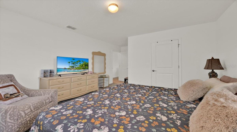 DAVENPORT, Florida 33837, 5 Bedrooms Bedrooms, ,2 BathroomsBathrooms,Residential,For Sale,JACKSON,0,MFRO6303321