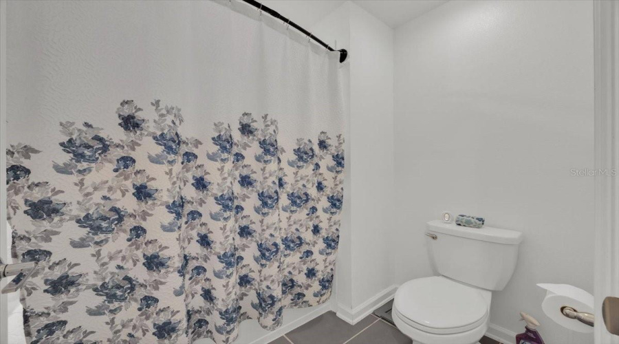 DAVENPORT, Florida 33837, 5 Bedrooms Bedrooms, ,2 BathroomsBathrooms,Residential,For Sale,JACKSON,0,MFRO6303321