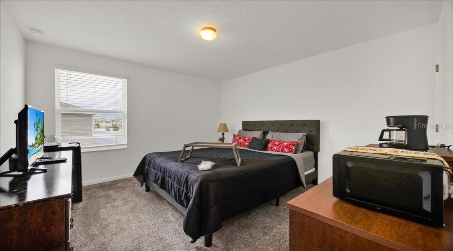 DAVENPORT, Florida 33837, 5 Bedrooms Bedrooms, ,2 BathroomsBathrooms,Residential,For Sale,JACKSON,0,MFRO6303321