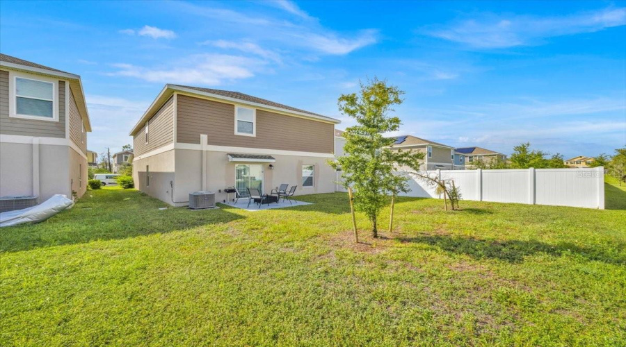 DAVENPORT, Florida 33837, 5 Bedrooms Bedrooms, ,2 BathroomsBathrooms,Residential,For Sale,JACKSON,0,MFRO6303321