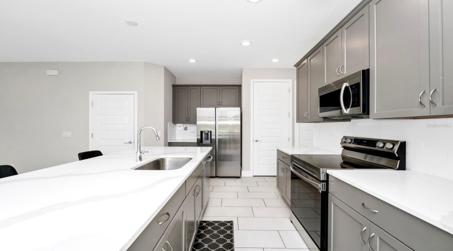 REUNION, Florida 34747, 3 Bedrooms Bedrooms, ,2 BathroomsBathrooms,Residential,For Sale,DRIVING RANGE,0,MFRO6303877