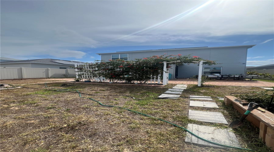 Davenport, Florida 33897, 6 Bedrooms Bedrooms, ,5 Bathroomsbathrooms,Residential,For Sale,Vellacito,Mfro6303575