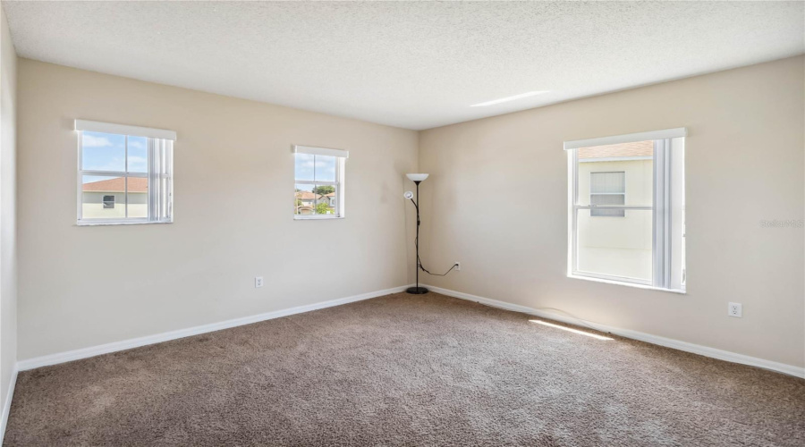 Davenport, Florida 33897, 4 Bedrooms Bedrooms, ,2 Bathroomsbathrooms,Residential,For Sale,Canna,Mfrs5125476