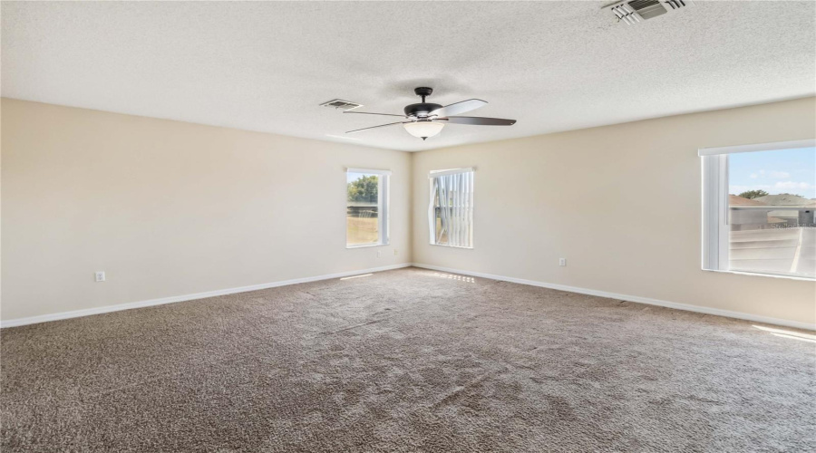 Davenport, Florida 33897, 4 Bedrooms Bedrooms, ,2 Bathroomsbathrooms,Residential,For Sale,Canna,Mfrs5125476
