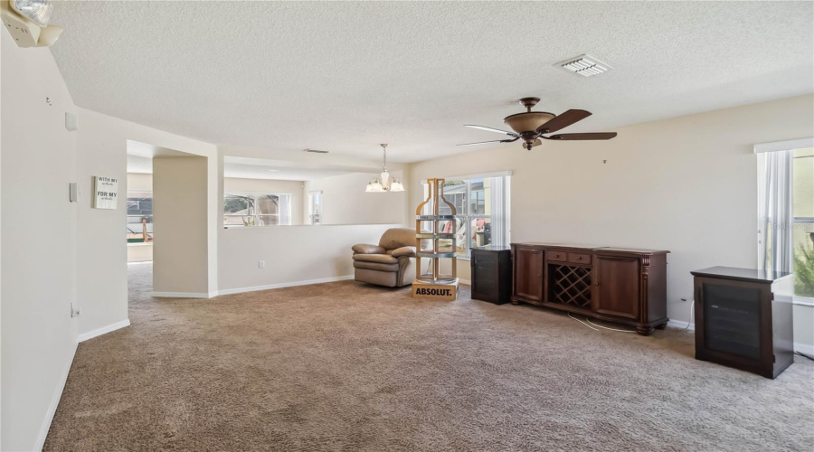 Davenport, Florida 33897, 4 Bedrooms Bedrooms, ,2 Bathroomsbathrooms,Residential,For Sale,Canna,Mfrs5125476