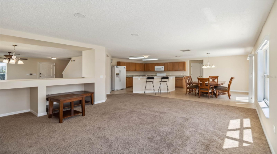Davenport, Florida 33897, 4 Bedrooms Bedrooms, ,2 Bathroomsbathrooms,Residential,For Sale,Canna,Mfrs5125476