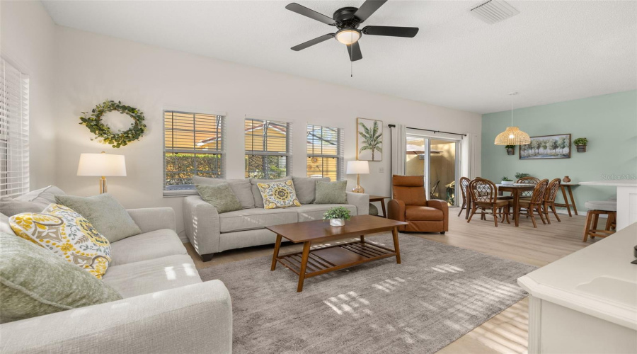 Kissimmee, Florida 34746, 4 Bedrooms Bedrooms, ,3 Bathroomsbathrooms,Residential,For Sale,Flagler Beach,Mfrs5125770