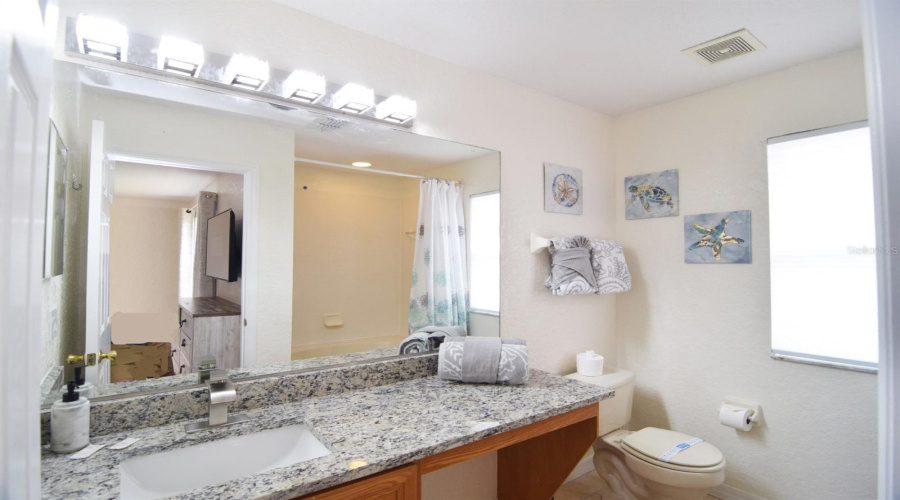 En suite to bedroom 1