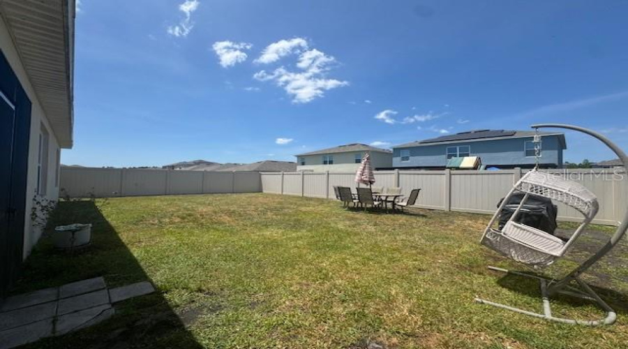 Huge Back Yard For Fun And Games