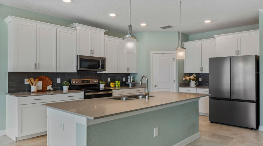 Address Not Available!, 4 Bedrooms Bedrooms, ,2 Bathroomsbathrooms,Residential,For Sale,Mfro6303619