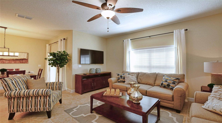 Kissimmee, Florida 34747, 4 Bedrooms Bedrooms, ,3 Bathroomsbathrooms,Residential,For Sale,Banana Palm,Mfro6304074