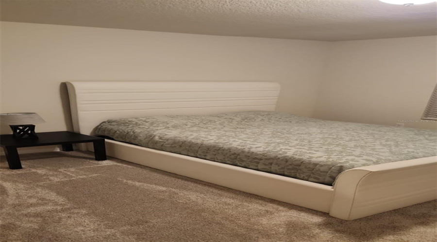 Kissimmee, Florida 34746, 3 Bedrooms Bedrooms, ,2 Bathroomsbathrooms,Residential,For Sale,Sparkling Shell,Mfro6303544