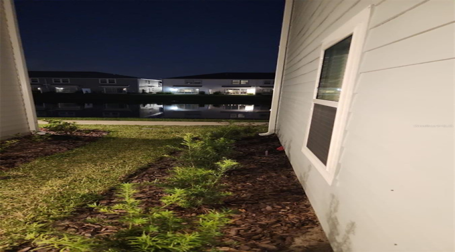 Kissimmee, Florida 34746, 3 Bedrooms Bedrooms, ,2 Bathroomsbathrooms,Residential,For Sale,Sparkling Shell,Mfro6303544