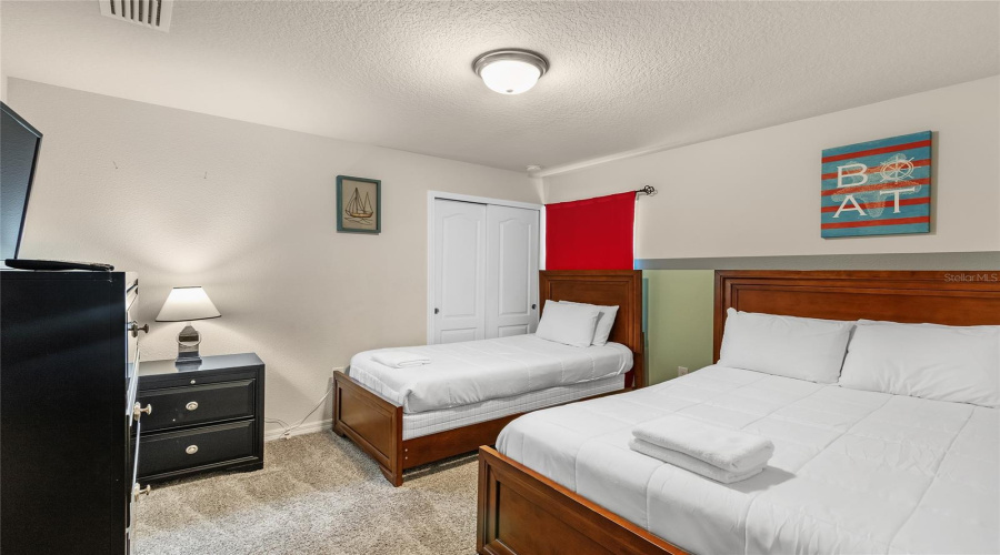 Kissimmee, Florida 34747, 8 Bedrooms Bedrooms, ,6 Bathroomsbathrooms,Residential,For Sale,Rhodes Street,Mfro6303995