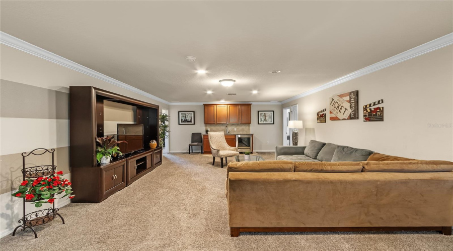 Kissimmee, Florida 34747, 8 Bedrooms Bedrooms, ,6 Bathroomsbathrooms,Residential,For Sale,Rhodes Street,Mfro6303995