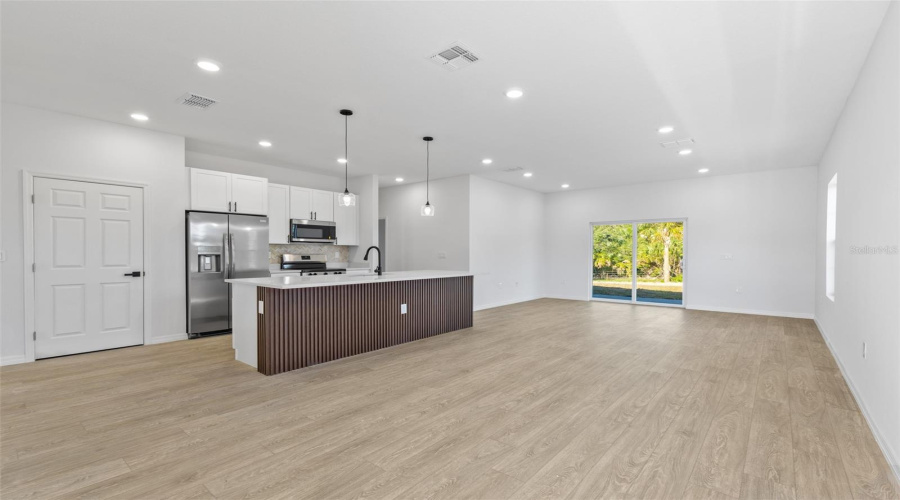 Davenport, Florida 33837, 4 Bedrooms Bedrooms, ,3 Bathroomsbathrooms,Residential,For Sale,Alta Vista,Mfro6300995