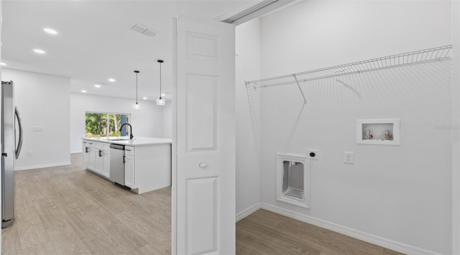 Davenport, Florida 33837, 4 Bedrooms Bedrooms, ,3 Bathroomsbathrooms,Residential,For Sale,Alta Vista,Mfro6300995