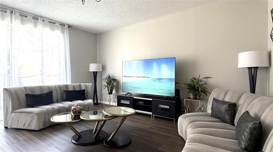 Davenport, Florida 33837, 4 Bedrooms Bedrooms, ,3 Bathroomsbathrooms,Residential,For Sale,Sigmund,Mfro6295794