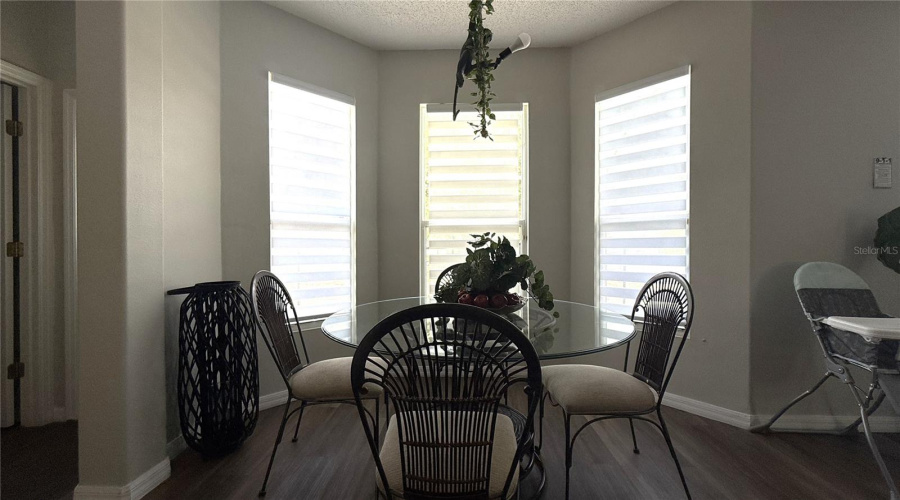 Davenport, Florida 33837, 4 Bedrooms Bedrooms, ,3 Bathroomsbathrooms,Residential,For Sale,Sigmund,Mfro6295794