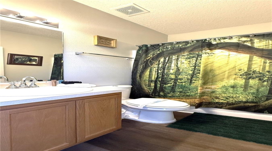 Davenport, Florida 33837, 4 Bedrooms Bedrooms, ,3 Bathroomsbathrooms,Residential,For Sale,Sigmund,Mfro6295794