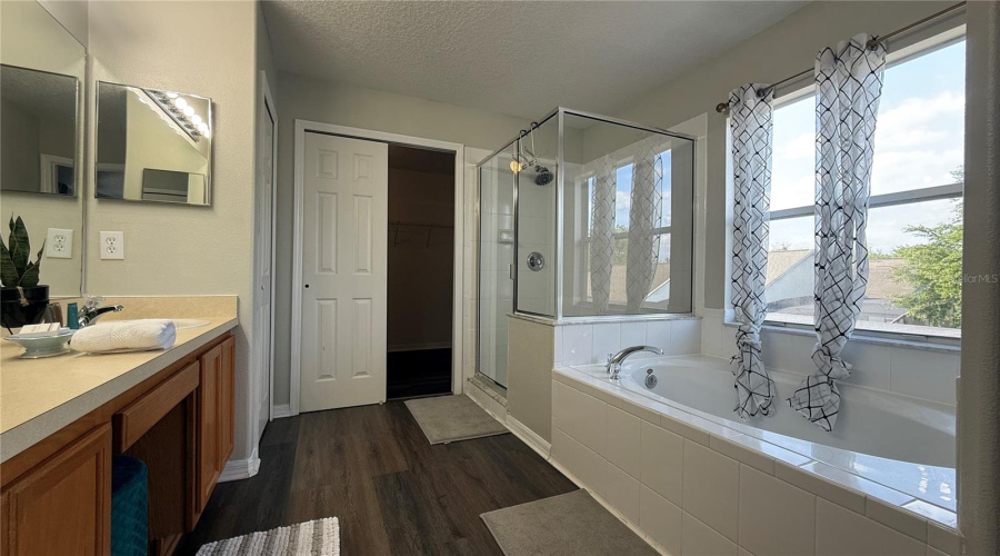 Davenport, Florida 33837, 4 Bedrooms Bedrooms, ,3 Bathroomsbathrooms,Residential,For Sale,Sigmund,Mfro6295794