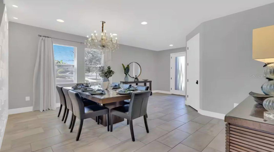 Kissimmee, Florida 34747, 6 Bedrooms Bedrooms, ,6 Bathroomsbathrooms,Residential,For Sale,Marker,Mfro6303739