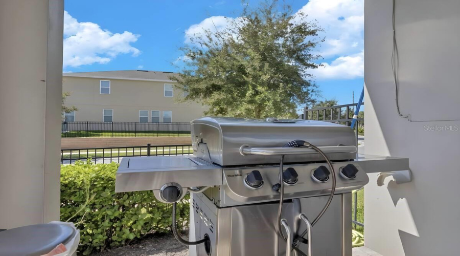 Kissimmee, Florida 34747, 6 Bedrooms Bedrooms, ,6 Bathroomsbathrooms,Residential,For Sale,Marker,Mfro6303739