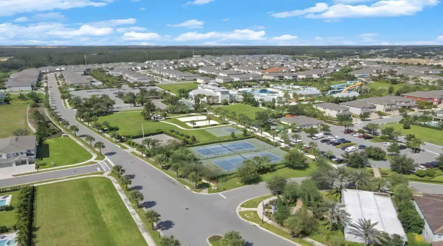 Kissimmee, Florida 34747, 6 Bedrooms Bedrooms, ,6 Bathroomsbathrooms,Residential,For Sale,Marker,Mfro6303739