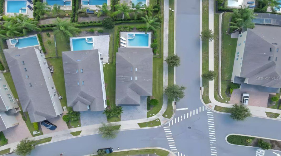 Kissimmee, Florida 34747, 6 Bedrooms Bedrooms, ,6 Bathroomsbathrooms,Residential,For Sale,Marker,Mfro6303739
