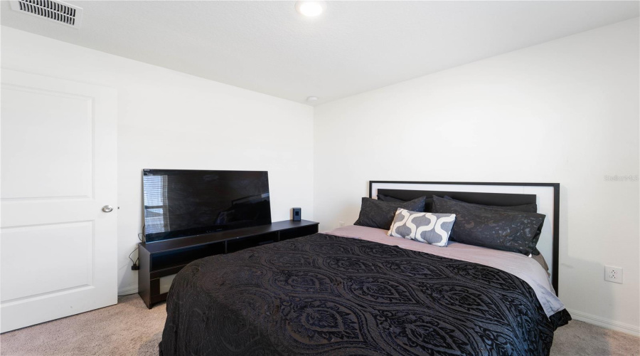 Davenport, Florida 33896, 3 Bedrooms Bedrooms, ,2 Bathroomsbathrooms,Residential,For Sale,Overpool,Mfro6302958