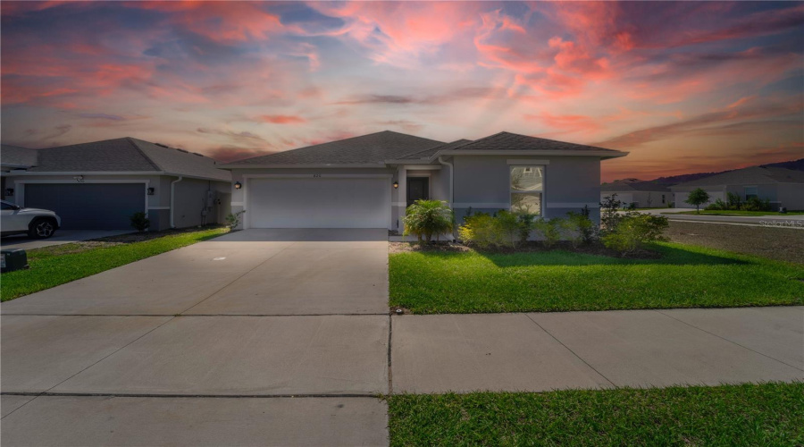Davenport, Florida 33896, 3 Bedrooms Bedrooms, ,2 Bathroomsbathrooms,Residential,For Sale,Overpool,Mfro6302958