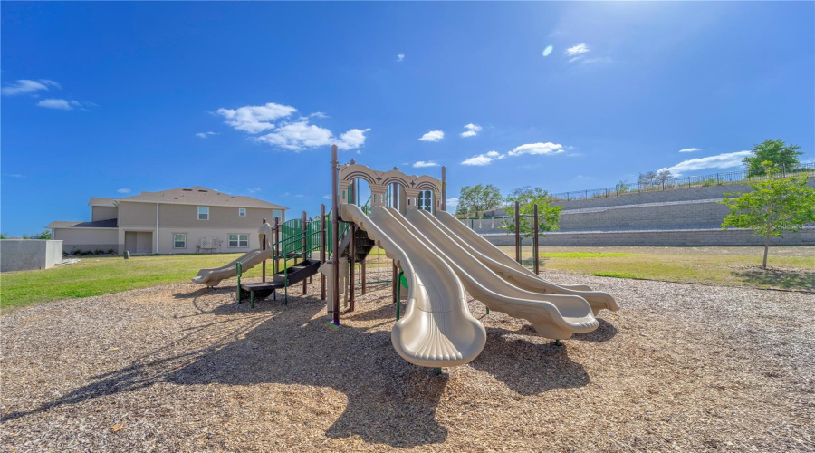 Davenport, Florida 33896, 3 Bedrooms Bedrooms, ,2 Bathroomsbathrooms,Residential,For Sale,Overpool,Mfro6302958