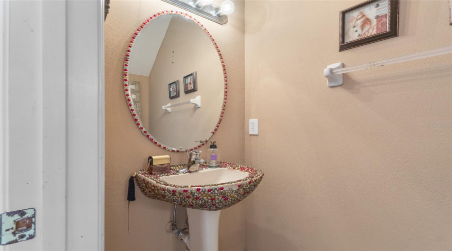 Orlando, Florida 32836, 5 Bedrooms Bedrooms, ,3 Bathroomsbathrooms,Residential,For Sale,Pecky Cypress,Mfro6297818