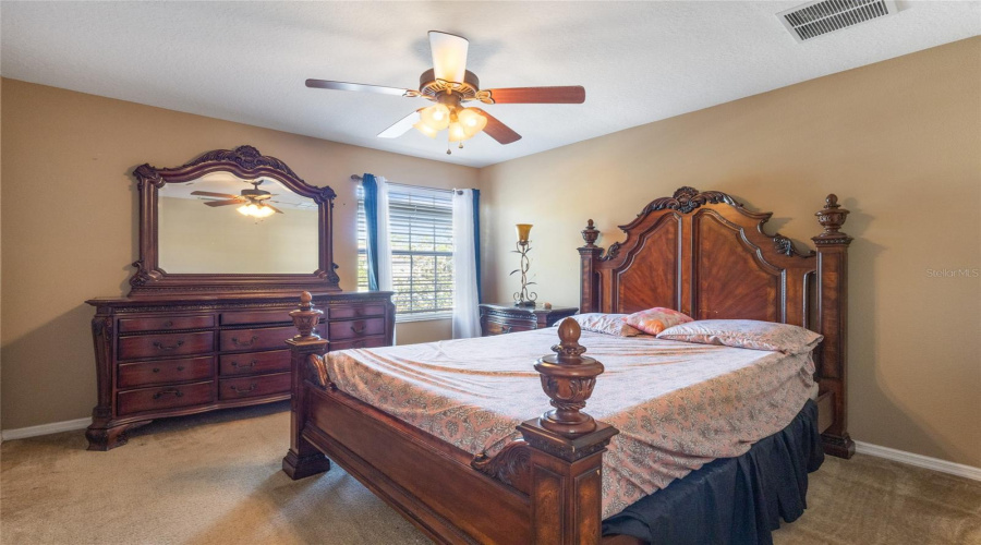 Orlando, Florida 32836, 5 Bedrooms Bedrooms, ,3 Bathroomsbathrooms,Residential,For Sale,Pecky Cypress,Mfro6297818