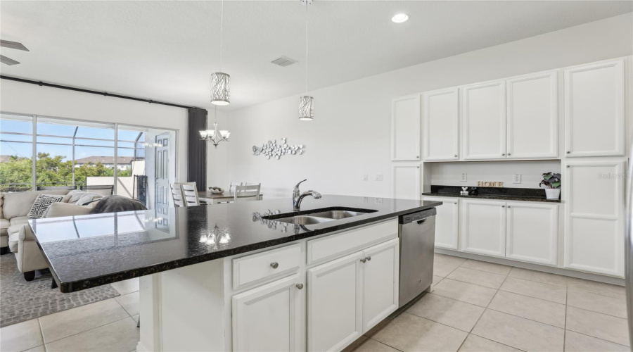 Davenport, Florida 33896, 4 Bedrooms Bedrooms, ,4 Bathroomsbathrooms,Residential,For Sale,Captiva,Mfrs5125859