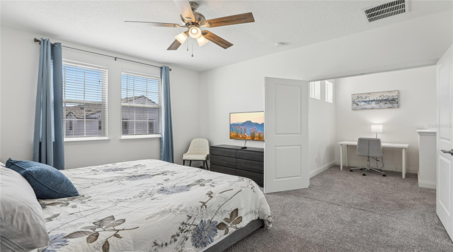 Davenport, Florida 33896, 4 Bedrooms Bedrooms, ,4 Bathroomsbathrooms,Residential,For Sale,Captiva,Mfrs5125859