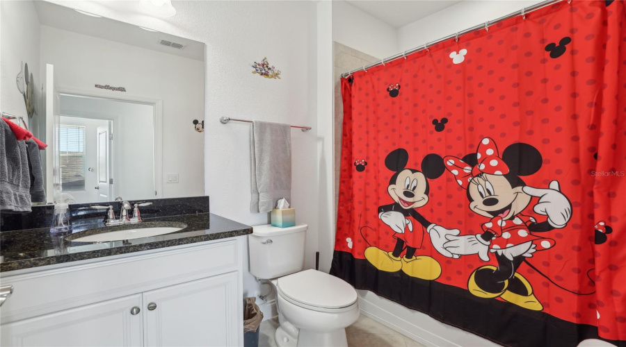 Davenport, Florida 33896, 4 Bedrooms Bedrooms, ,4 Bathroomsbathrooms,Residential,For Sale,Captiva,Mfrs5125859