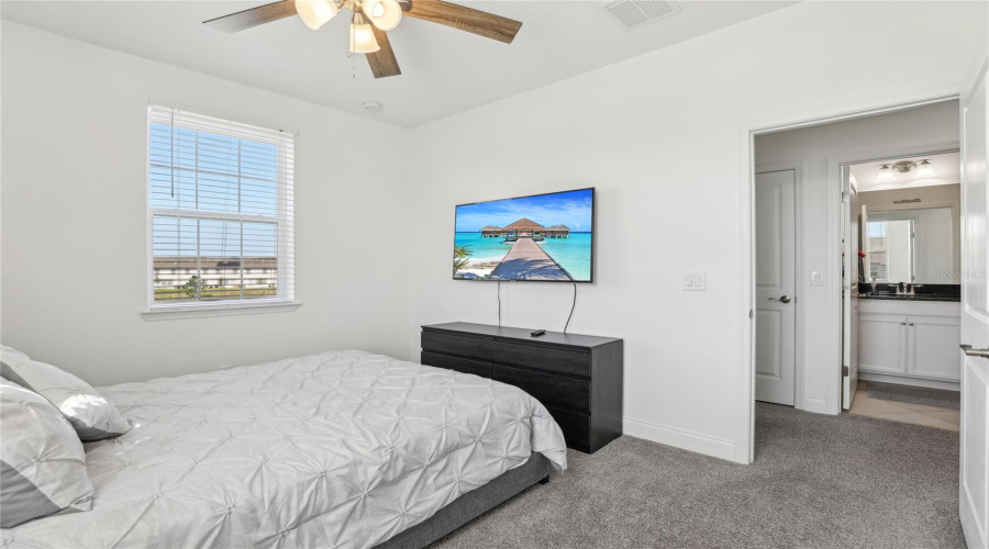 Davenport, Florida 33896, 4 Bedrooms Bedrooms, ,4 Bathroomsbathrooms,Residential,For Sale,Captiva,Mfrs5125859