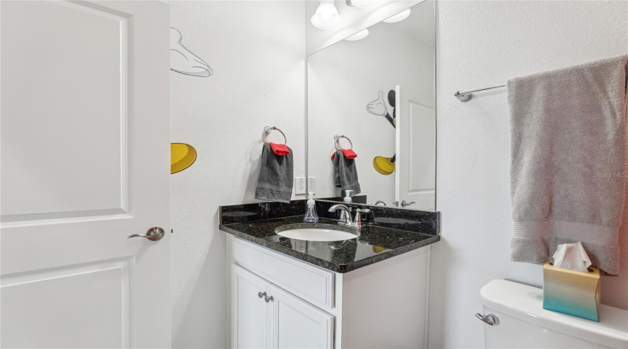 Davenport, Florida 33896, 4 Bedrooms Bedrooms, ,4 Bathroomsbathrooms,Residential,For Sale,Captiva,Mfrs5125859