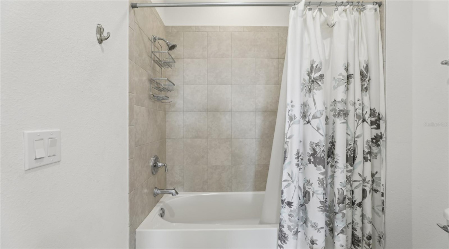 Davenport, Florida 33896, 4 Bedrooms Bedrooms, ,4 Bathroomsbathrooms,Residential,For Sale,Captiva,Mfrs5125859