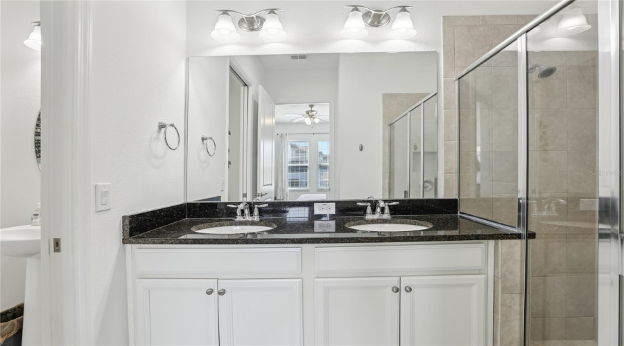 Davenport, Florida 33896, 4 Bedrooms Bedrooms, ,4 Bathroomsbathrooms,Residential,For Sale,Captiva,Mfrs5125859