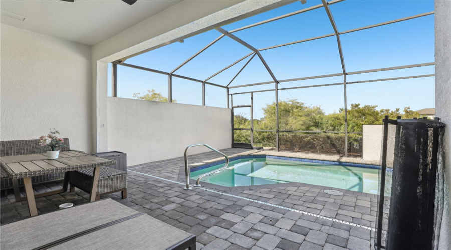Davenport, Florida 33896, 4 Bedrooms Bedrooms, ,4 Bathroomsbathrooms,Residential,For Sale,Captiva,Mfrs5125859